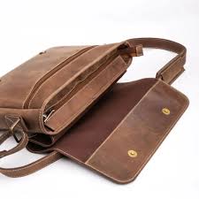 Find the Perfect Leather Bag | Al Sajjad Production